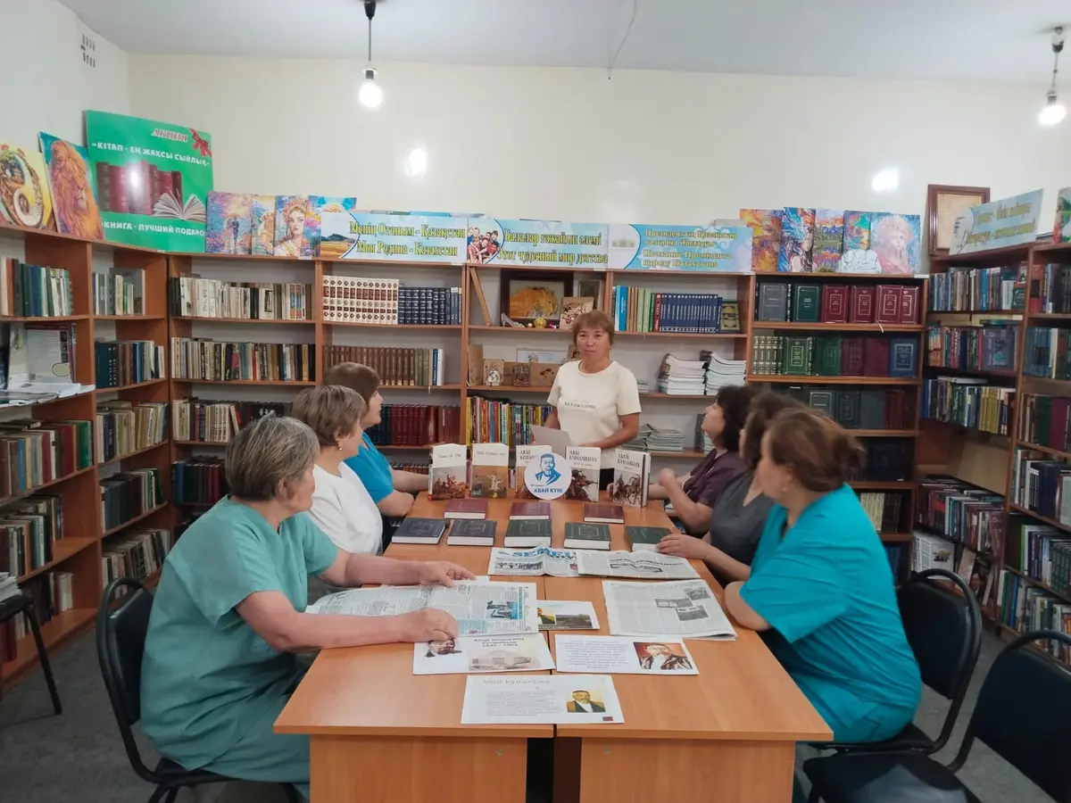 Жоламан кентіндегі кітапхана-бөлімшесі