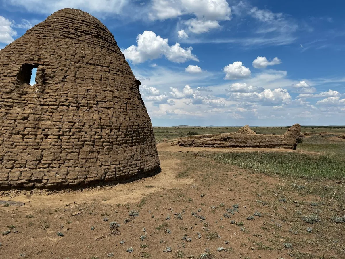 Қарақат некрополі (№ 1-4 мазарлар)